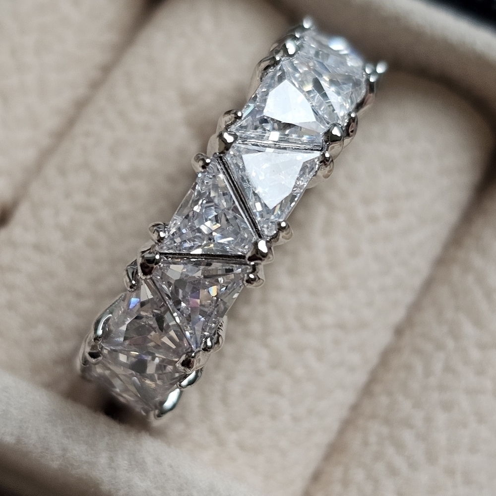 Silver trillion cut cubic zirconia stainless fashion statement ring size 8